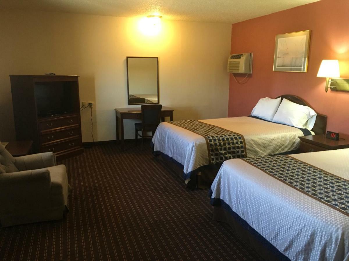 ליברל Budget Inn Lafonda Motel מראה חיצוני תמונה